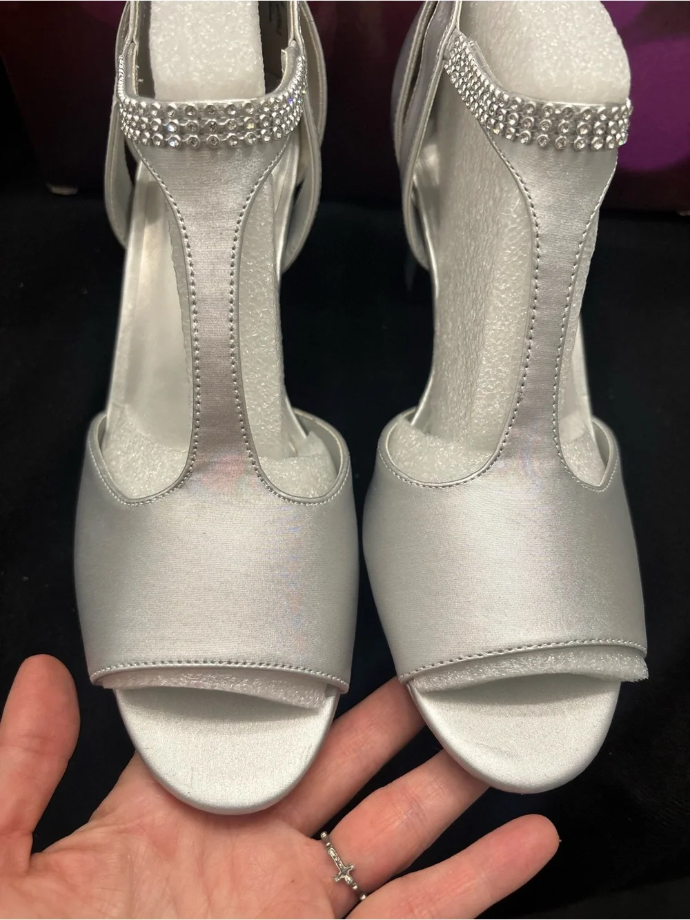 EASY STREET ALIVE AT 5 Womens Silver Rhinestone T-Strap Dress Heeled Sandal 10
